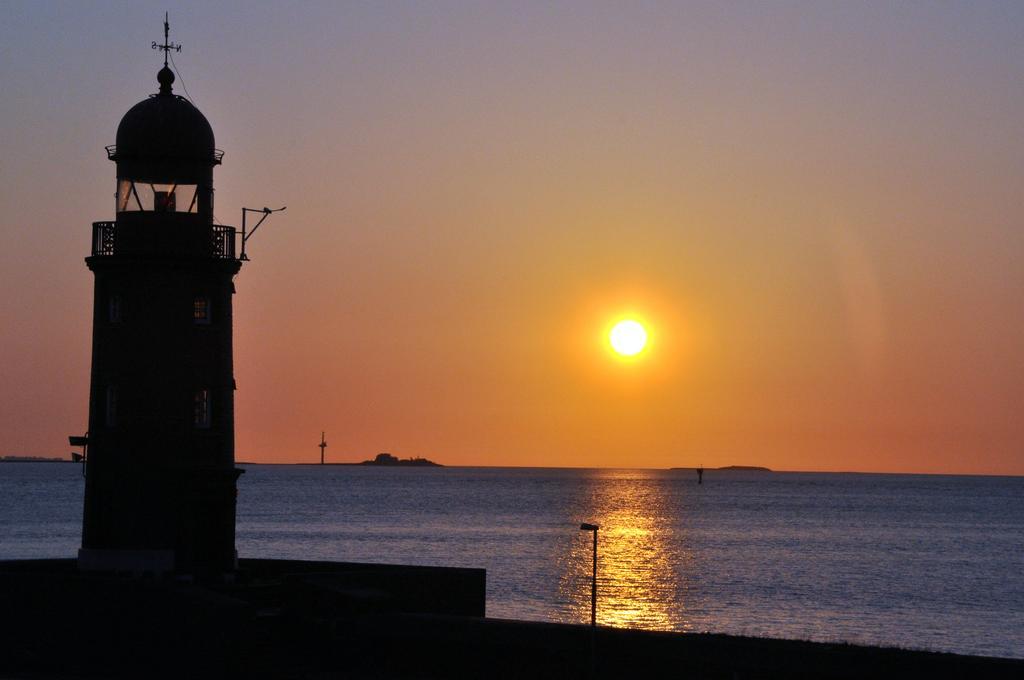 Strand Hotel Nordsee, Hotel Deichlaeufer トッセンス エクステリア 写真