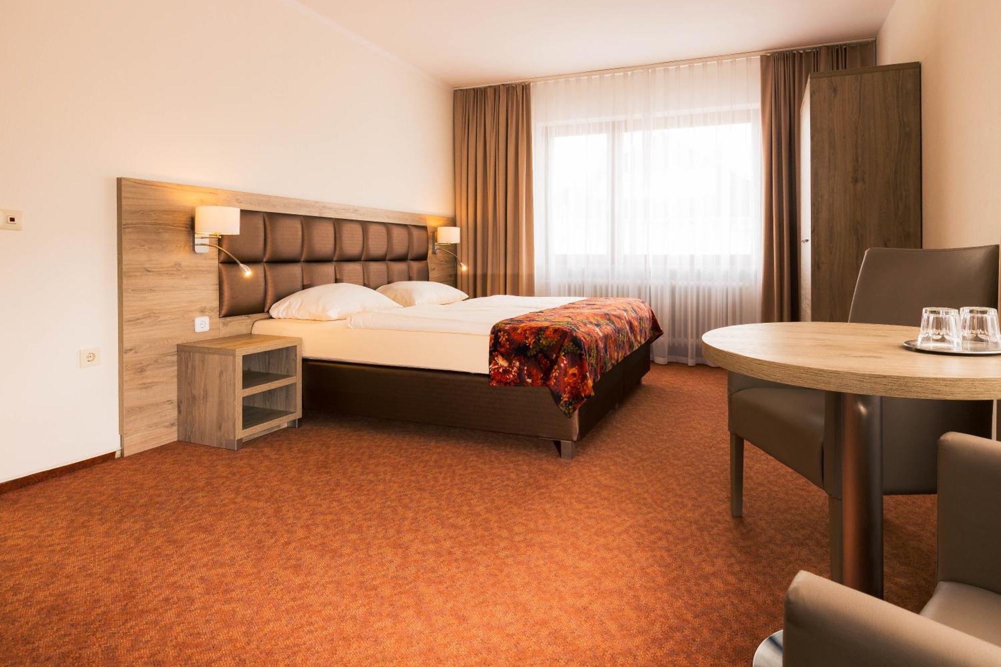 Strand Hotel Nordsee, Hotel Deichlaeufer トッセンス エクステリア 写真