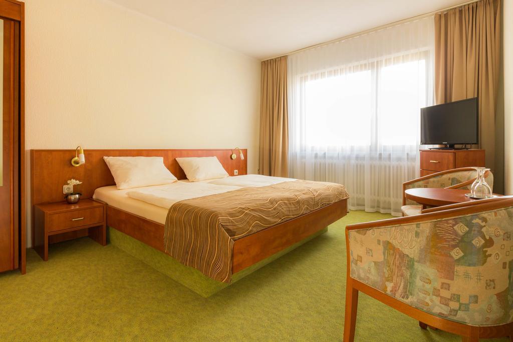 Strand Hotel Nordsee, Hotel Deichlaeufer トッセンス エクステリア 写真