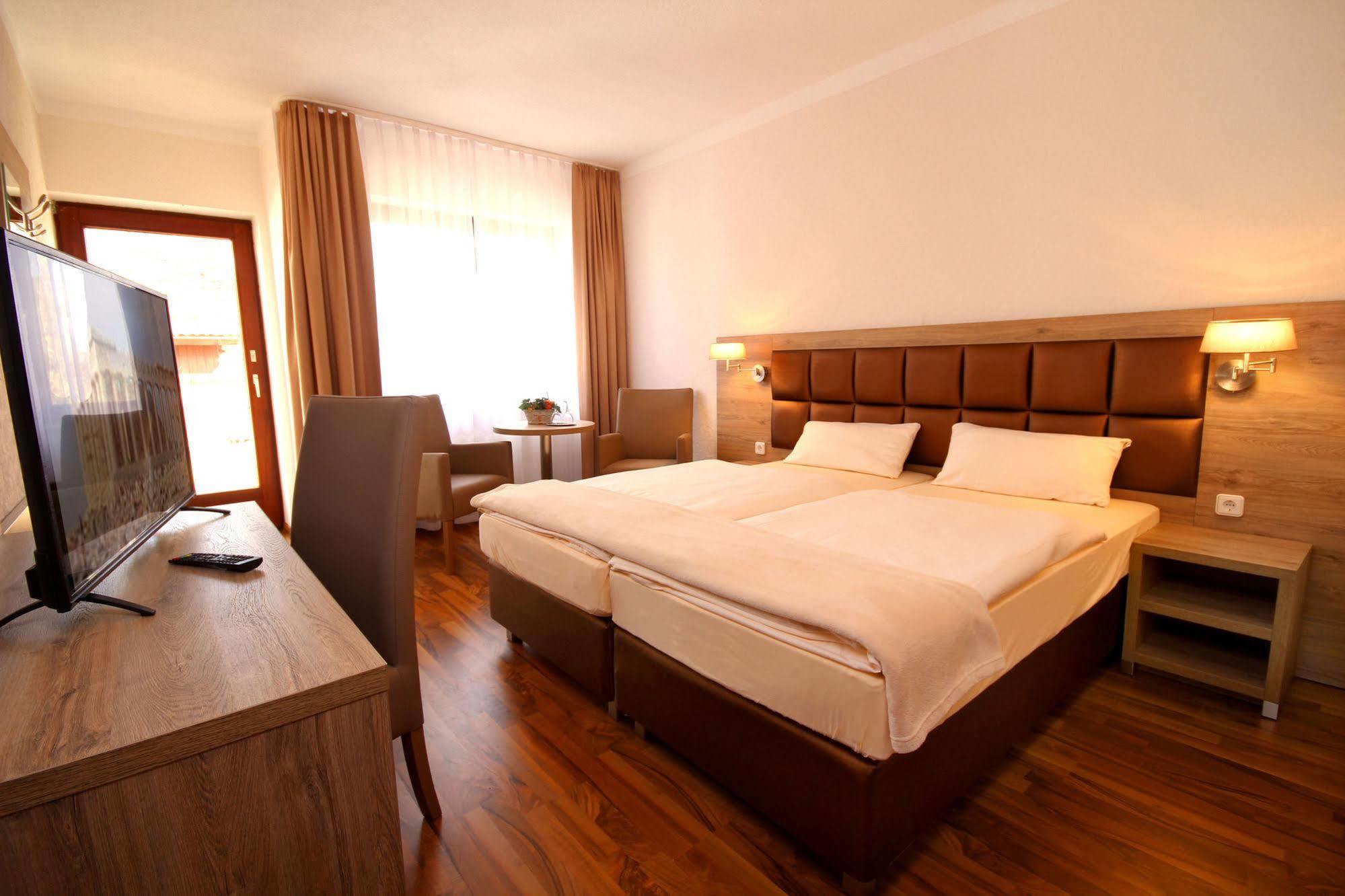 Strand Hotel Nordsee, Hotel Deichlaeufer トッセンス エクステリア 写真